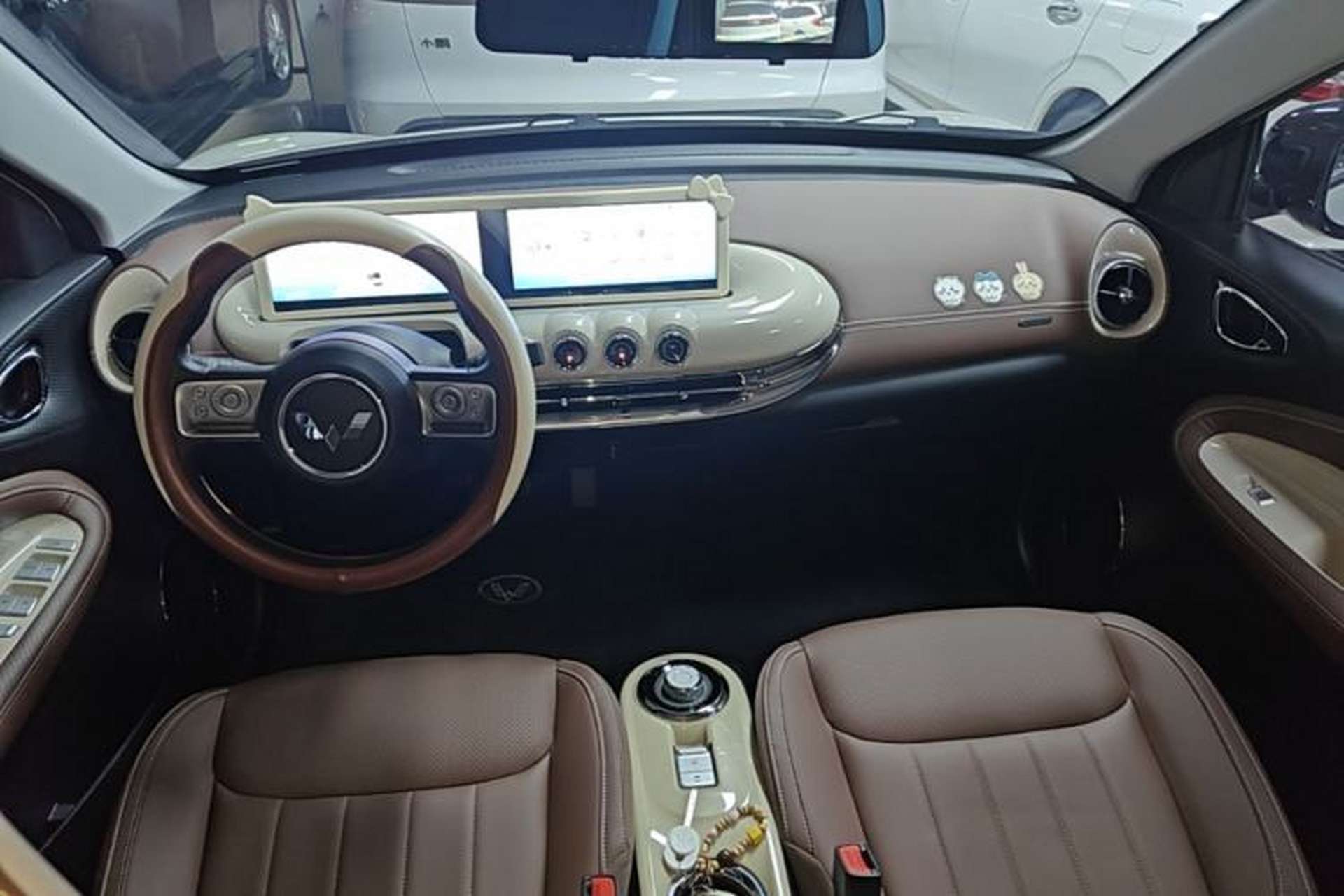 Used Wuling Bingo 2023 333 km Lingxi Connected+ Version Center Console