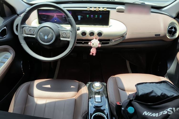 Used Wuling Bingo 2023 333 km Lingxi Connected+ Version Center Console