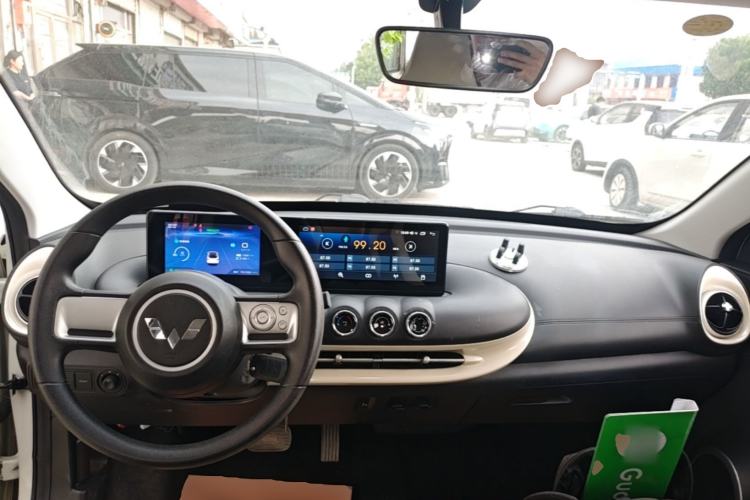 Used Wuling Bingo 2023 333 km Fast-Share Version Center Console