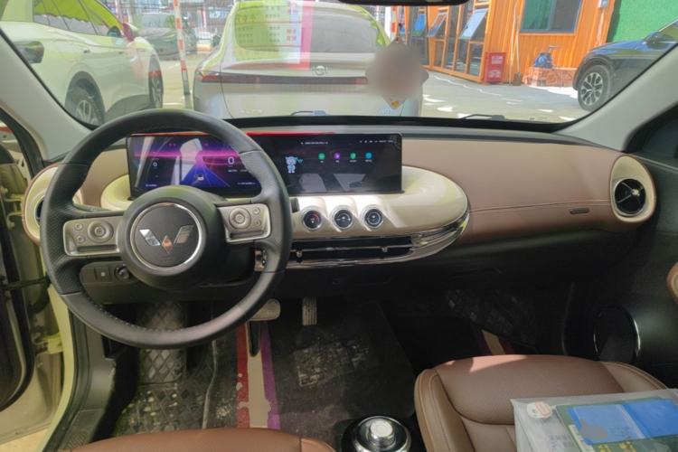 Used Wuling Bingo 2023 333 km Lingxi Connected Version Center Console