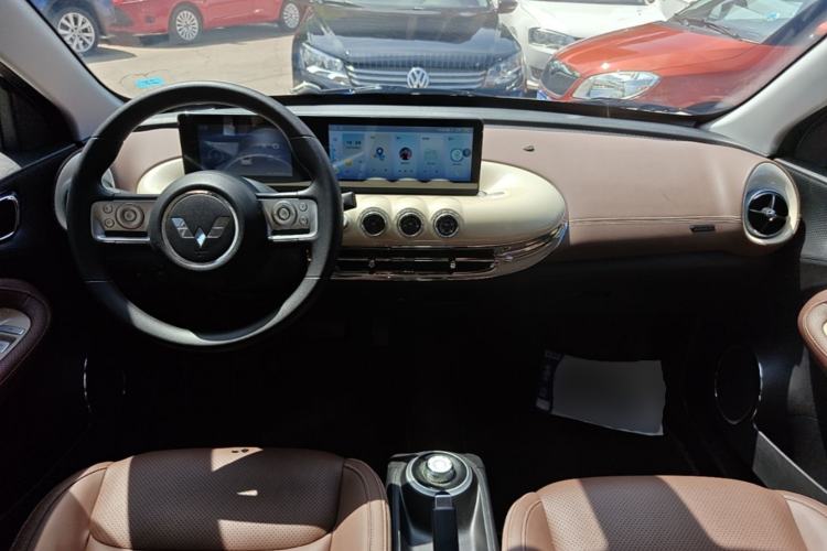 Used Wuling Bingo 2023 203km Comfort Edition Center Console