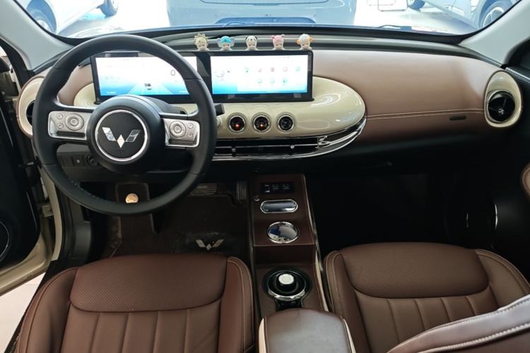 Used Wuling Bingo 2023 410 km Lingxi Deluxe Edition Center Console
