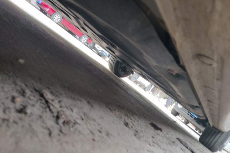 Used Wuling Bingo 2023 333 km Lingxi Connected Version Chassis Front Left