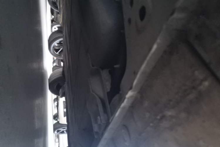 Used Wuling Bingo 2023 333 km Lingxi Connected Version Chassis Front Left