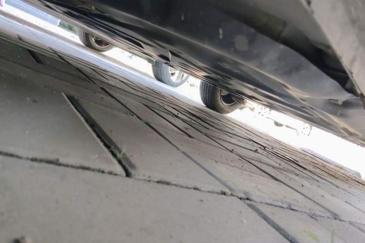 Used Wuling Bingo 2023 333 km Lingxi Connected Version Chassis Front Left