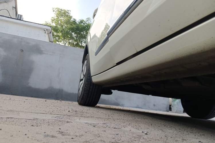 Used Wuling Bingo 2023 333 km Lingxi Connected Version Chassis Front Right