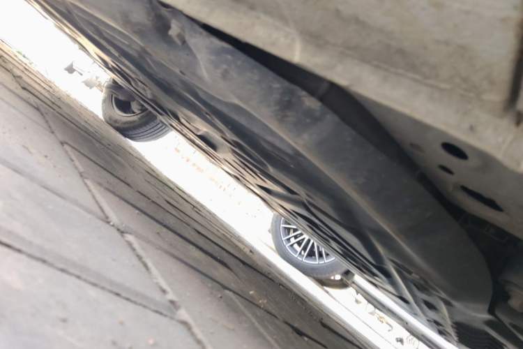 Used Wuling Bingo 2023 333 km Lingxi Connected Version Chassis Front Right