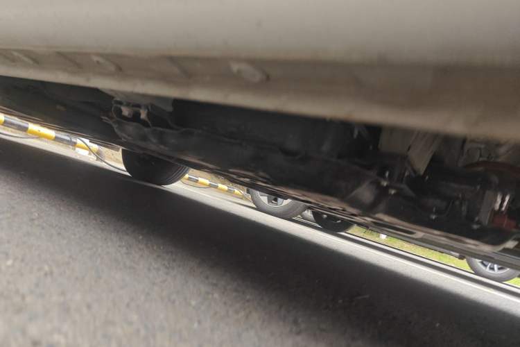 Used Wuling Bingo 2023 203km Light Edition Chassis Rear Left