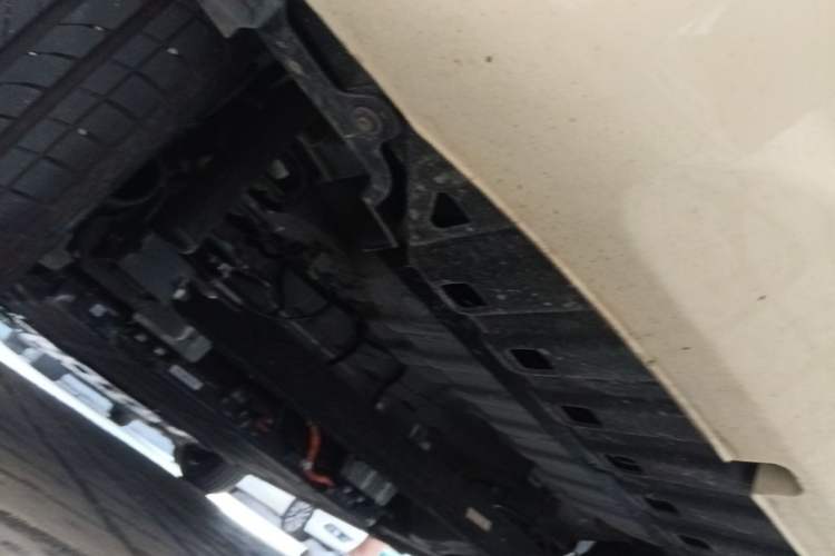 Used Wuling Bingo 2023 333 km Lingxi Connected+ Version Chassis Rear Left