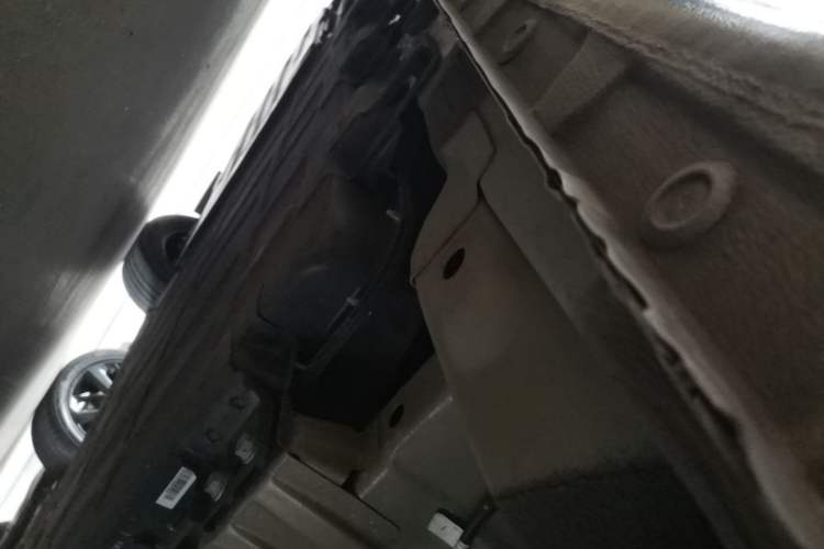 Used Wuling Bingo 2023 333 km Lingxi Connected Version Chassis Rear Left