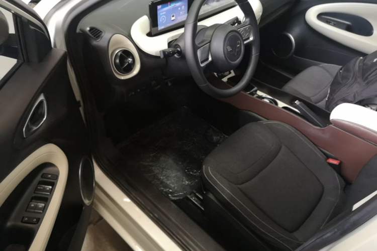 Used Wuling Bingo 2023 203km Light Edition Driver Seat