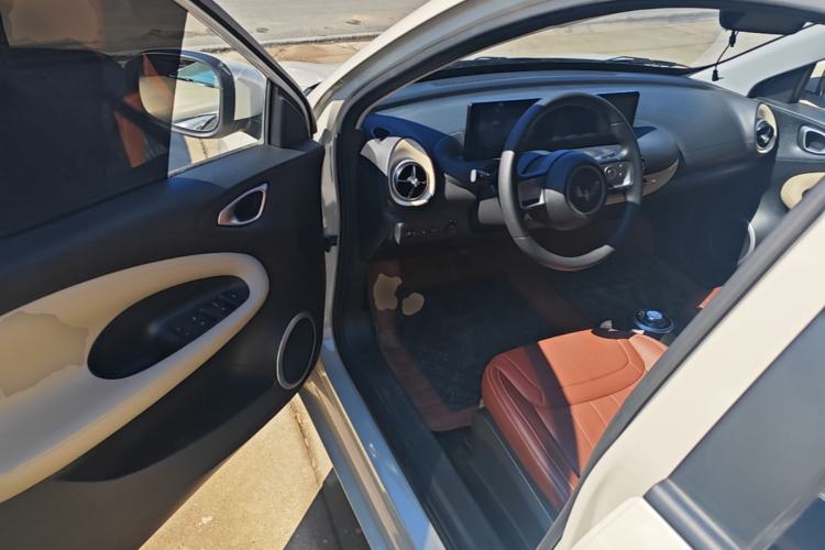 Used Wuling Bingo 2023 333 km Fast-Share Version Driver Seat