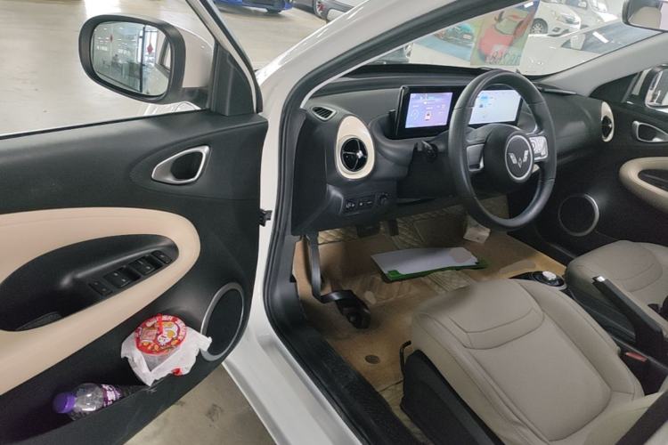 Used Wuling Bingo 2023 333 km Fast-Share Version Driver Seat