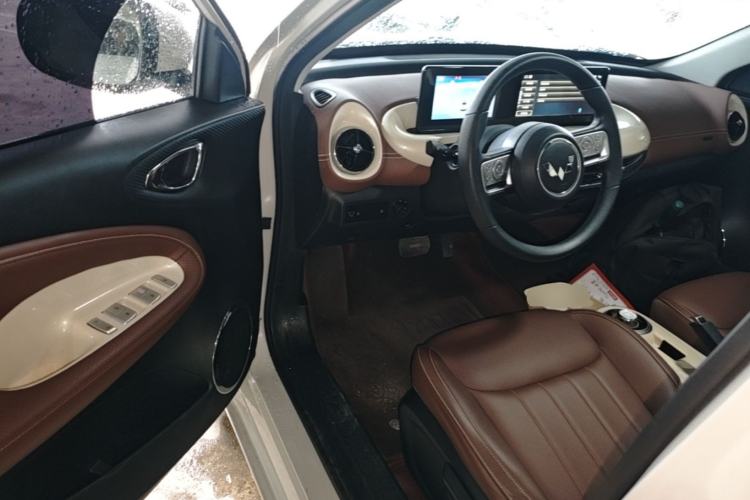 Used Wuling Bingo 2023 203km Comfort Edition Driver Seat