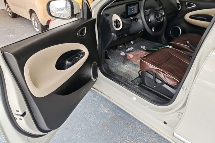 Used Wuling Bingo 2023 203km Light Edition Driver Seat