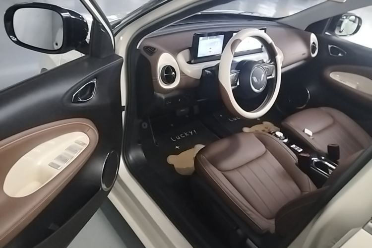Used Wuling Bingo 2023 333 km Fast-Share Version Driver Seat