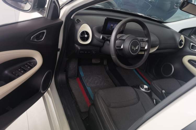Used Wuling Bingo 2023 203km Light Edition Driver Seat
