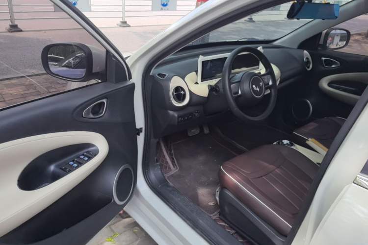 Used Wuling Bingo 2023 333 km Fast-Share Version Driver Seat