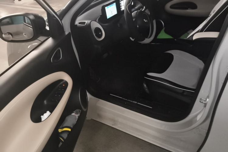 Used Wuling Bingo 2023 333 km Fast-Share Version Driver Seat