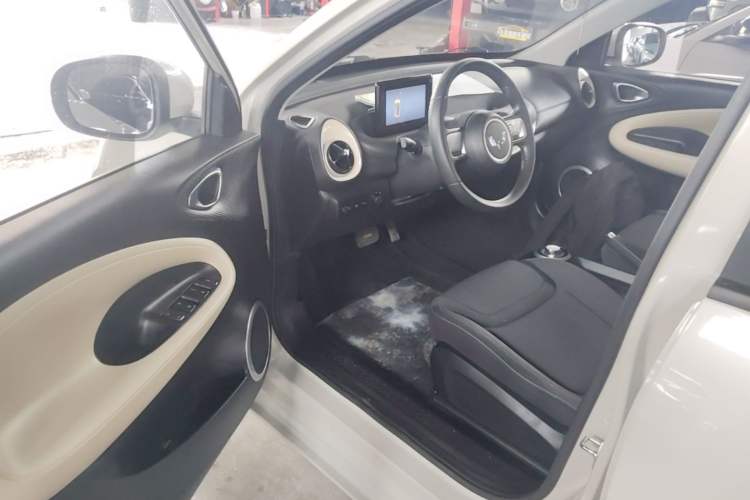 Used Wuling Bingo 2023 203km Light Edition Driver Seat