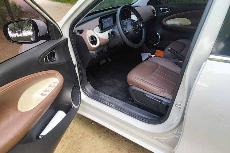 Used Wuling Bingo 2023 203km Comfort Edition Driver Seat