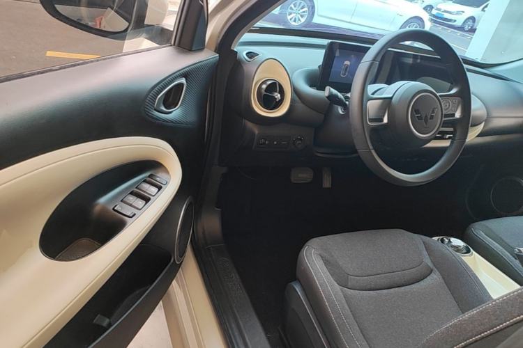 Used Wuling Bingo 2023 203km Light Edition Driver Seat