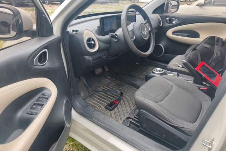 Used Wuling Bingo 2023 333 km Fast-Share Version Driver Seat