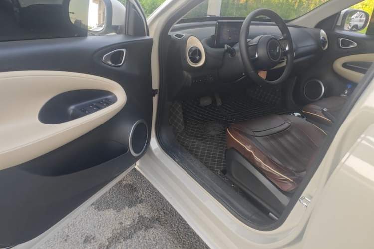 Used Wuling Bingo 2023 203km Light Edition Driver Seat