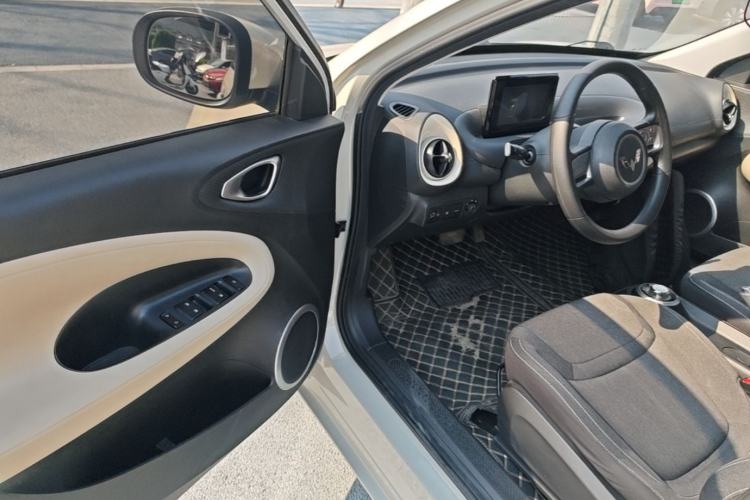 Used Wuling Bingo 2023 203km Light Edition Driver Seat