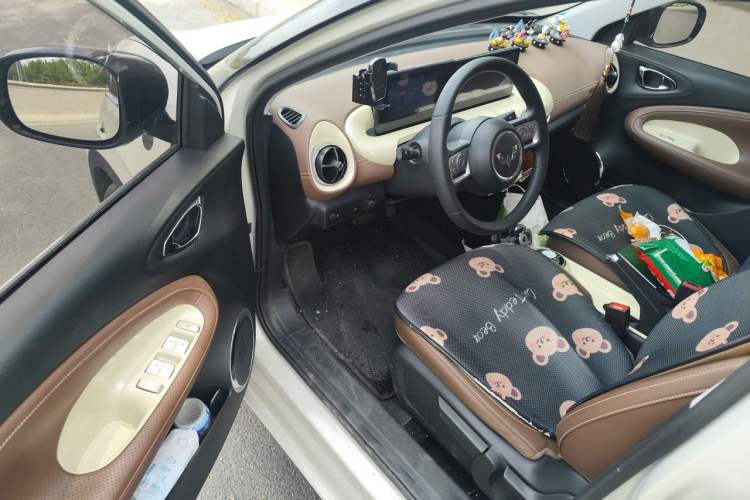 Used Wuling Bingo 2023 203km Comfort Edition Driver Seat
