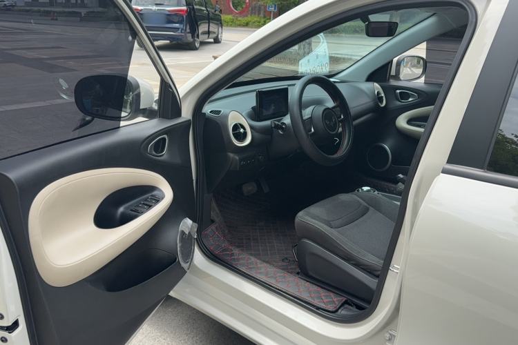 Used Wuling Bingo 2023 203km Light Edition Driver Seat