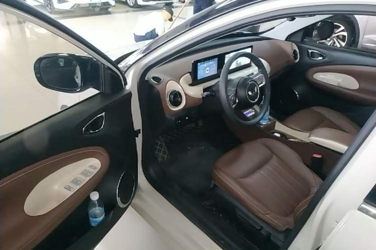 Used Wuling Bingo 2023 333 km Enjoyment Version Driver Seat