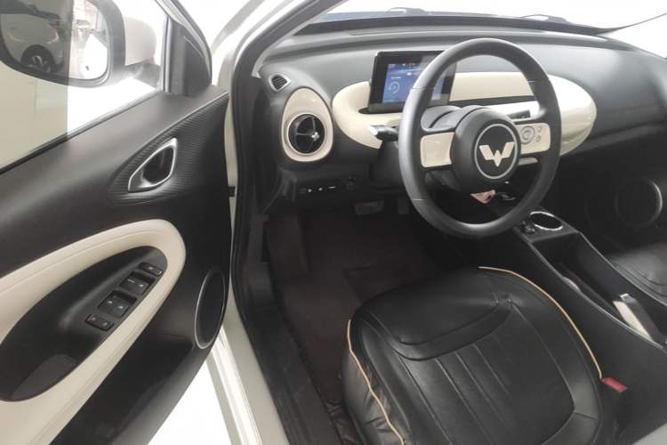 Used Wuling Bingo 2023 203km Light Edition Driver Seat