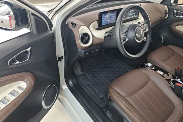 Used Wuling Bingo 2023 333 km Enjoyment Version Driver Seat
