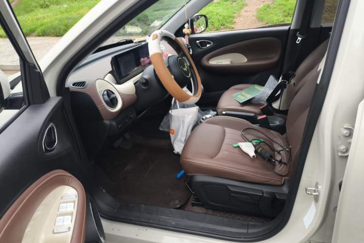 Used Wuling Bingo 2023 203km Comfort Edition Driver Seat