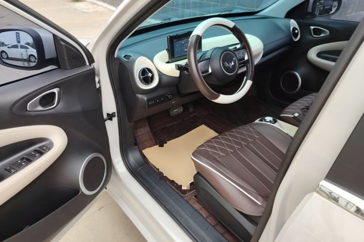 Used Wuling Bingo 2023 203km Light Edition Driver Seat