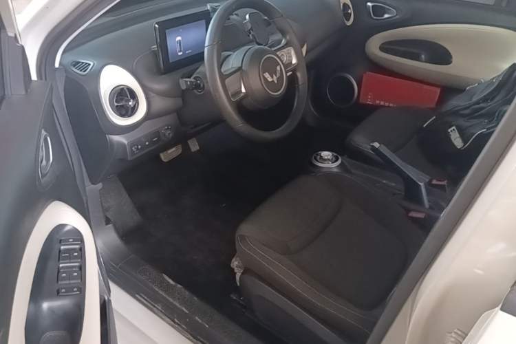 Used Wuling Bingo 2023 203km Light Edition Driver Seat