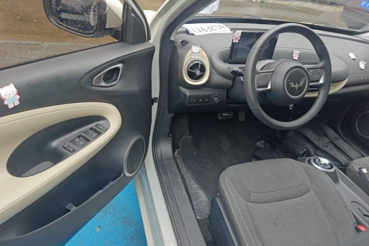 Used Wuling Bingo 2023 203km Light Edition Driver Seat