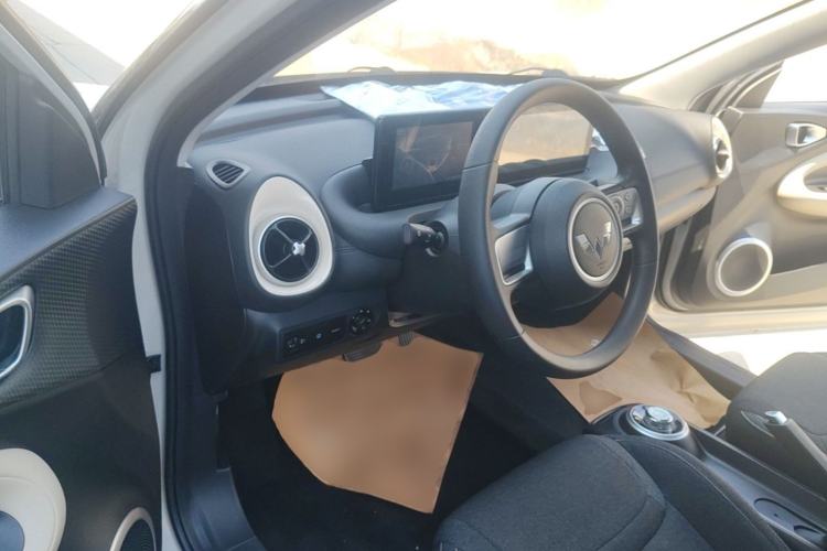 Used Wuling Bingo 2023 203km Light Edition Driver Seat