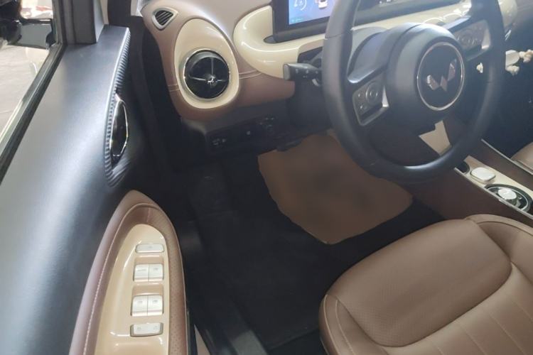 Used Wuling Bingo 2023 203km Comfort Edition Driver Seat