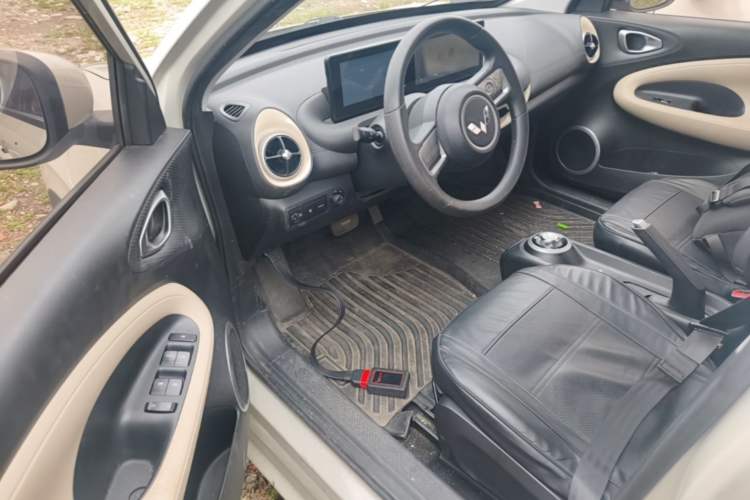 Used Wuling Bingo 2023 333 km Fast-Share Version Driver Seat