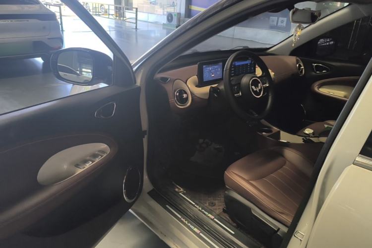 Used Wuling Bingo 2023 203km Comfort Edition Driver Seat