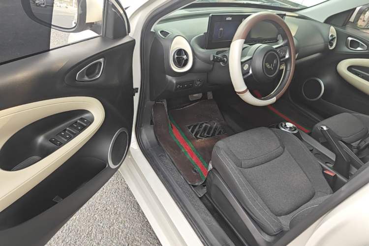 Used Wuling Bingo 2023 203km Light Edition Driver Seat