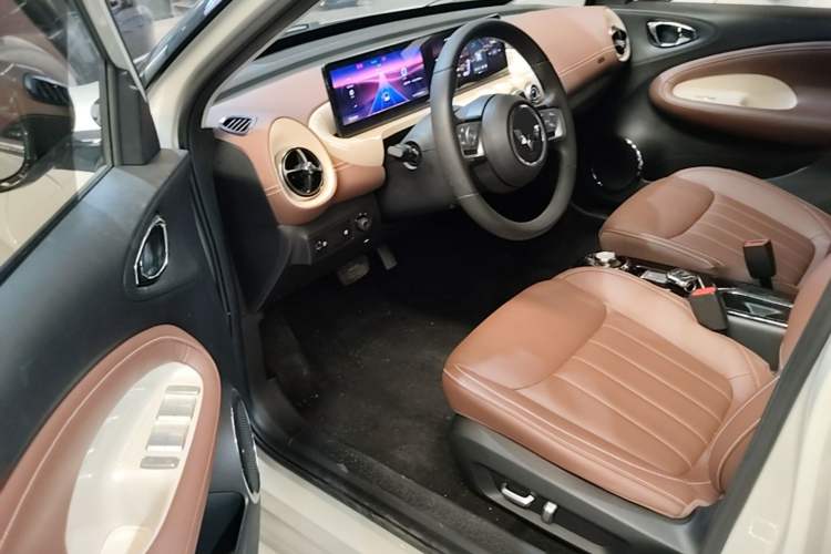 Used Wuling Bingo 2023 333 km Lingxi Connected Version Driver Seat
