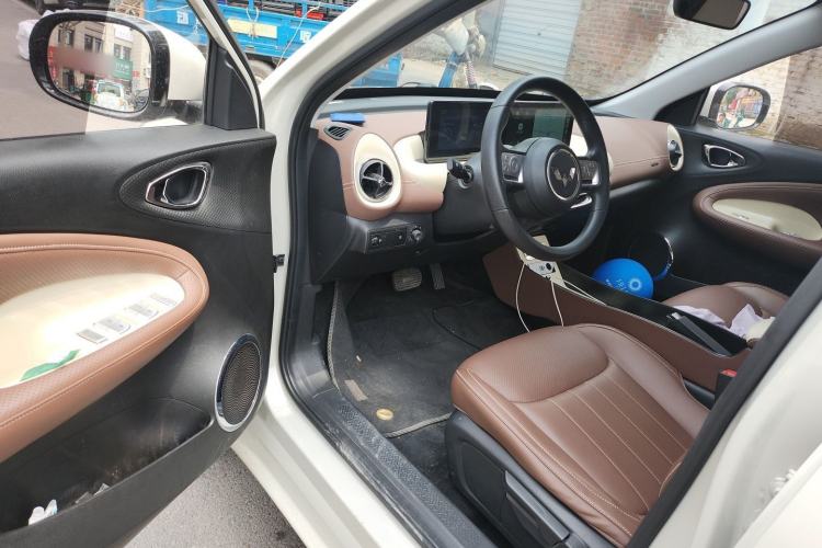 Used Wuling Bingo 2023 203km Comfort Edition Driver Seat