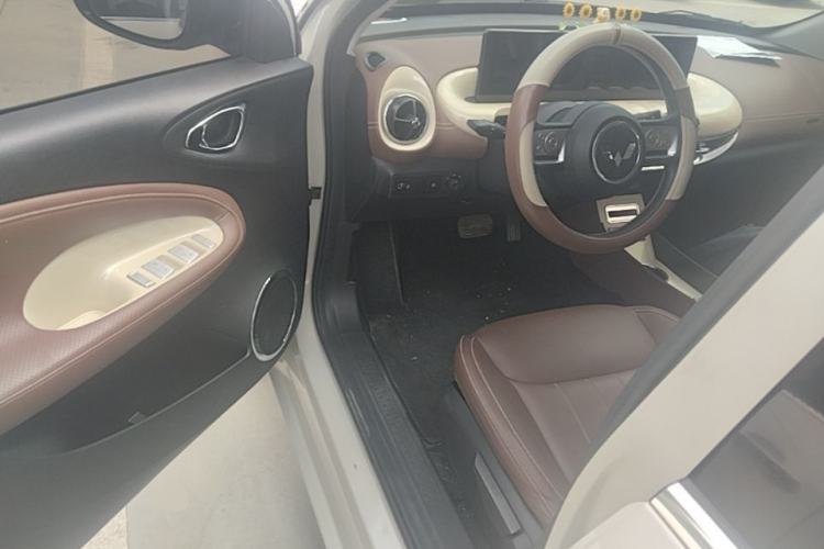 Used Wuling Bingo 2023 203km Comfort Edition Driver Seat