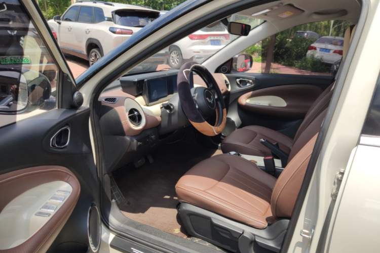 Used Wuling Bingo 2023 203km Comfort Edition Driver Seat