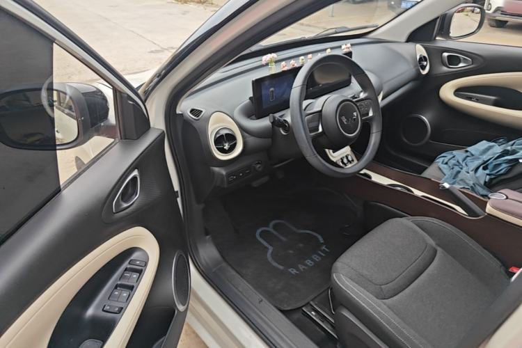 Used Wuling Bingo 2023 333 km Fast-Share Version Driver Seat