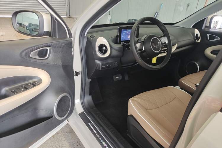 Used Wuling Bingo 2023 203km Light Edition Driver Seat
