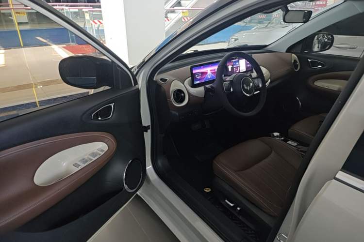 Used Wuling Bingo 2023 333 km Lingxi Connected Version Driver Seat